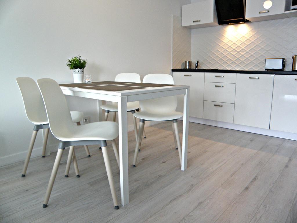 Apartament Sweet Home Pogorzelica Exterior photo